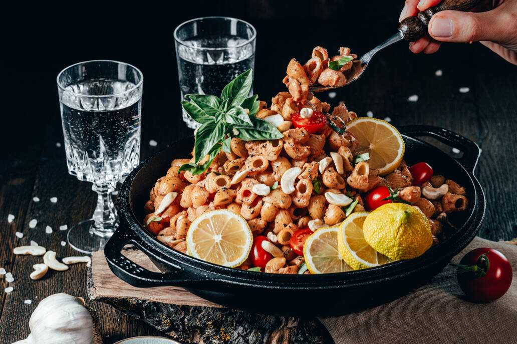 Schnelle Cashew-Tomaten Pasta vegan