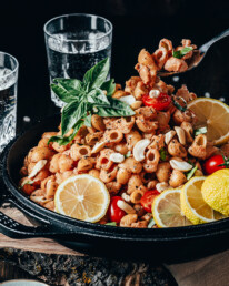 Schnelle Cashew-Tomaten Pasta vegan