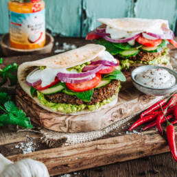 Naan Hackfleisch Burger vegan earth needs vegans