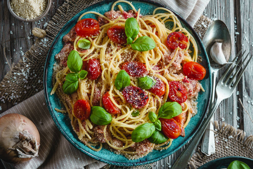 Spaghetti mit Tomaten-Kokos-Sauce vegan