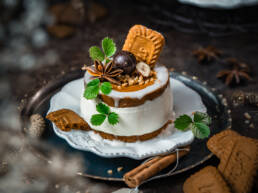 vegan Biscoff Cheesecake