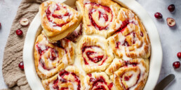 Cranberry Zimt Hefeschnecken