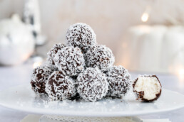 Bounty Snowballs vegan