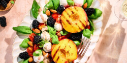 Gegrillte Pfirsiche Mandelmus Salatdressing
