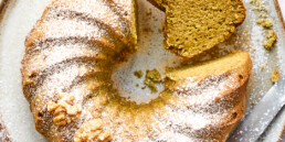 Zucchini-Walnuss-Gugelhupf vegan