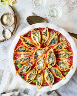 vegane Conchiglioni mit Spinat-Ricotta